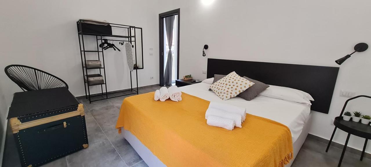 Cavour 45 - Ortigia Apartments Syrakus Exterior foto