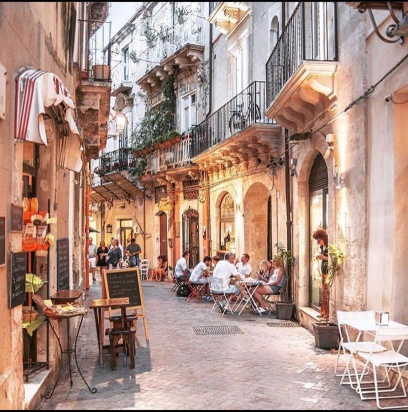 Cavour 45 - Ortigia Apartments Syrakus Exterior foto
